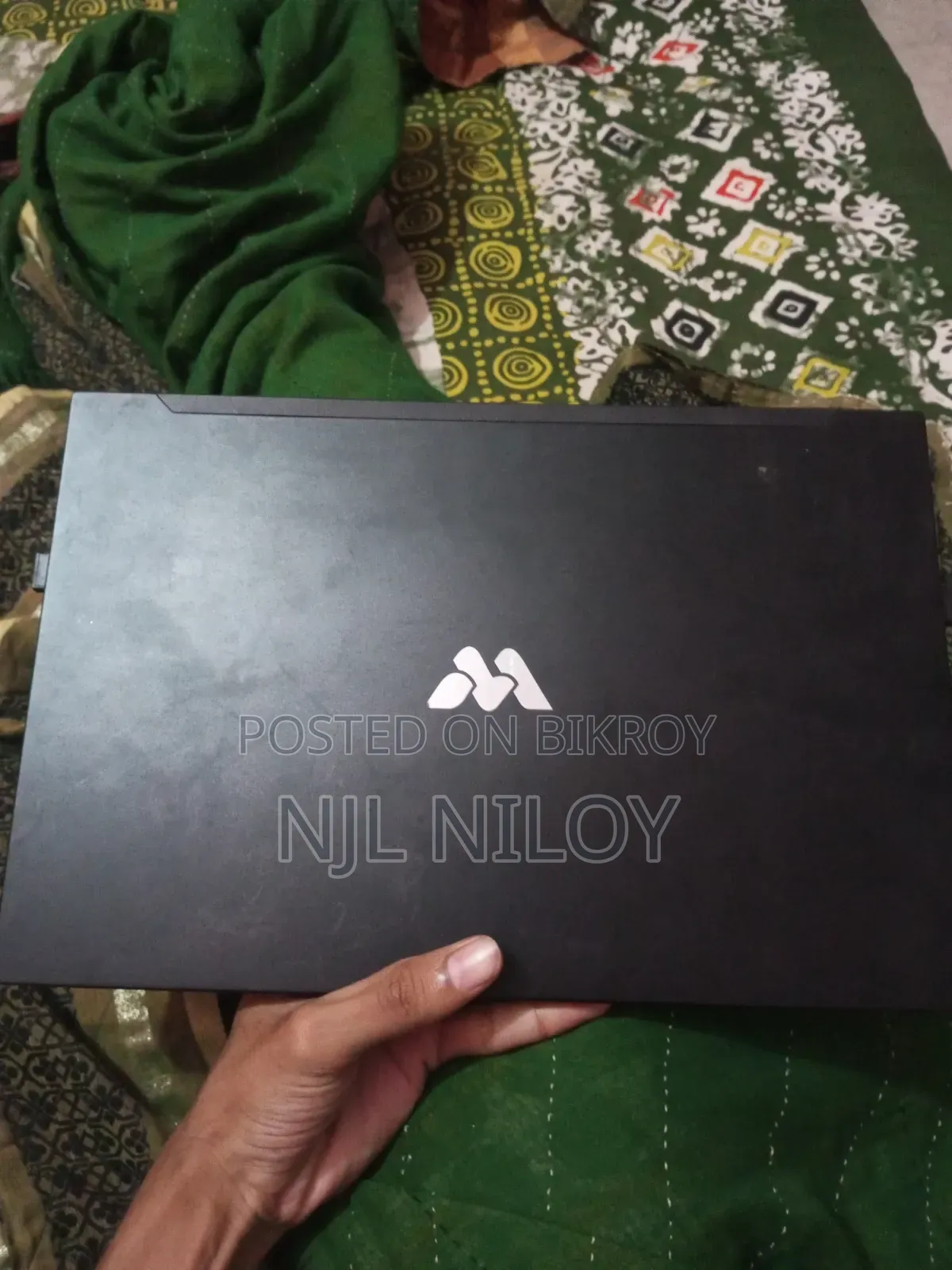 Laptop 8GB Intel HDD+SSD 256GB