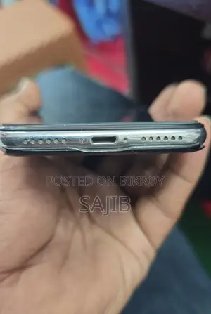 অ্যাপল আইফোন এক্স ৬৪ জিবি ব্ল্যাক