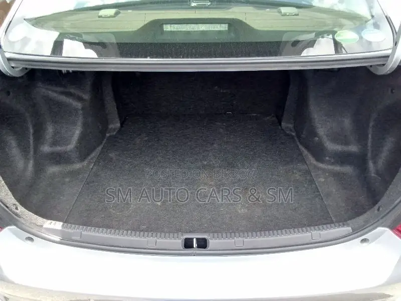 Toyota Axio 2021 Silver