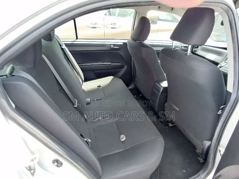 Toyota Axio 2021 Silver
