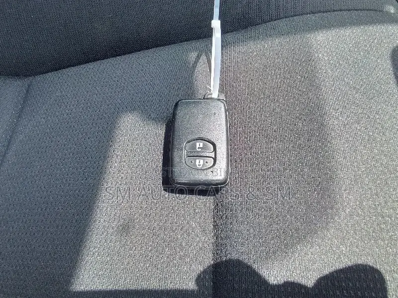 Toyota Axio 2021 Silver