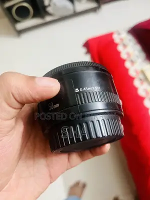 ক্যানন ৫০মিমি লেন্স