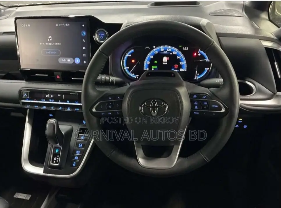 Toyota Voxy Hybrid S-Z 2WD 7-Seater 2022 Black