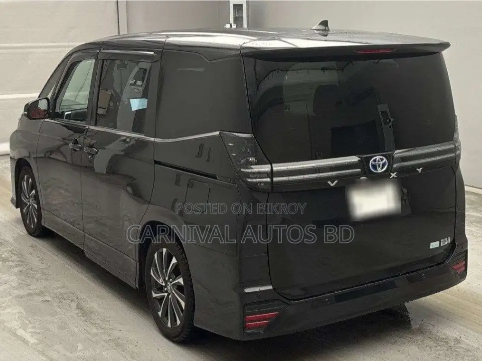 Toyota Voxy Hybrid S-Z 2WD 7-Seater 2022 Black