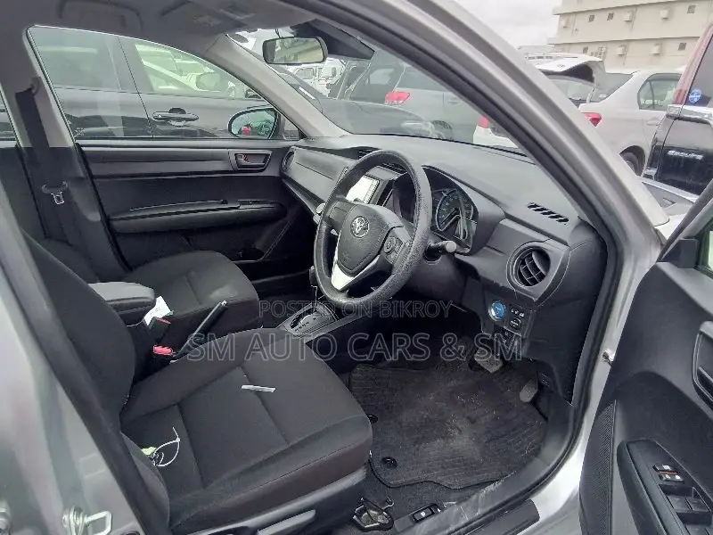 Toyota Axio 2021 Silver