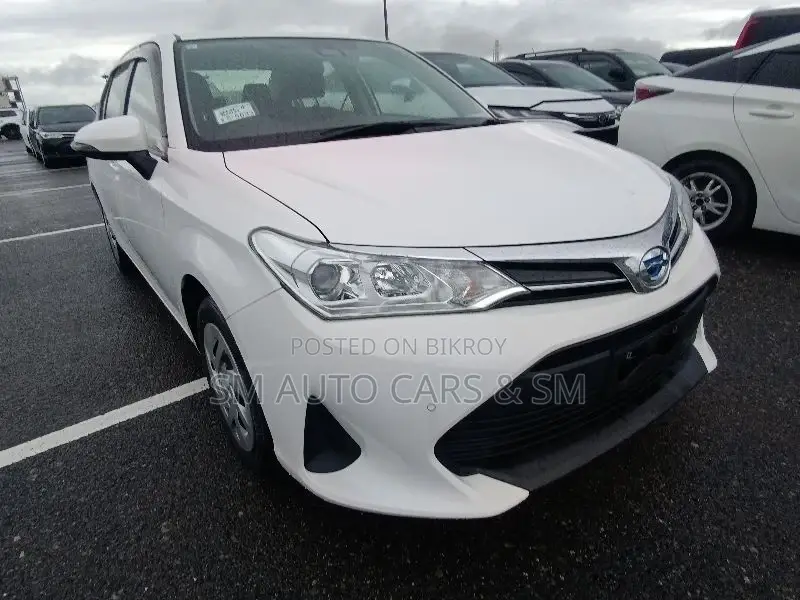 Toyota Axio 2021 White