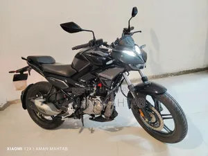 হিরো এক্সট্রিম ১২৫আর ২০২৫ ব্ল্যাক