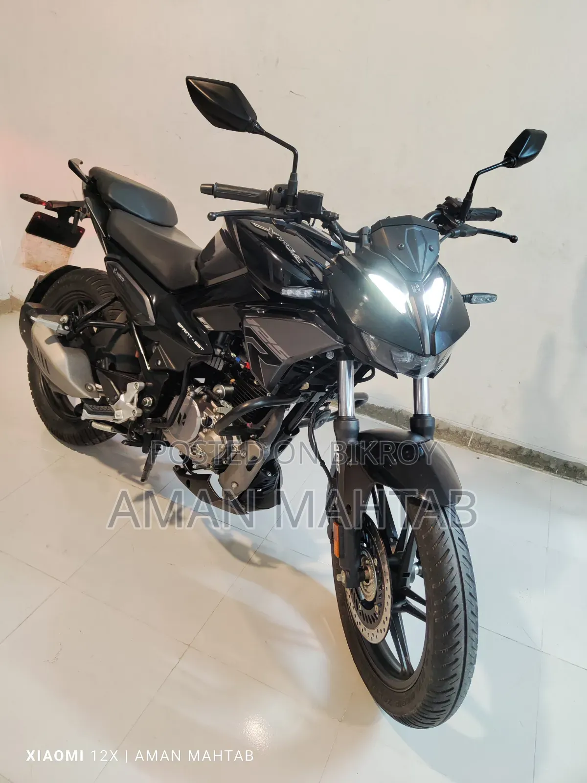 হিরো এক্সট্রিম ১২৫আর ২০২৫ ব্ল্যাক