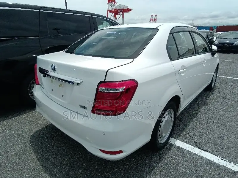Toyota Axio 2022 White