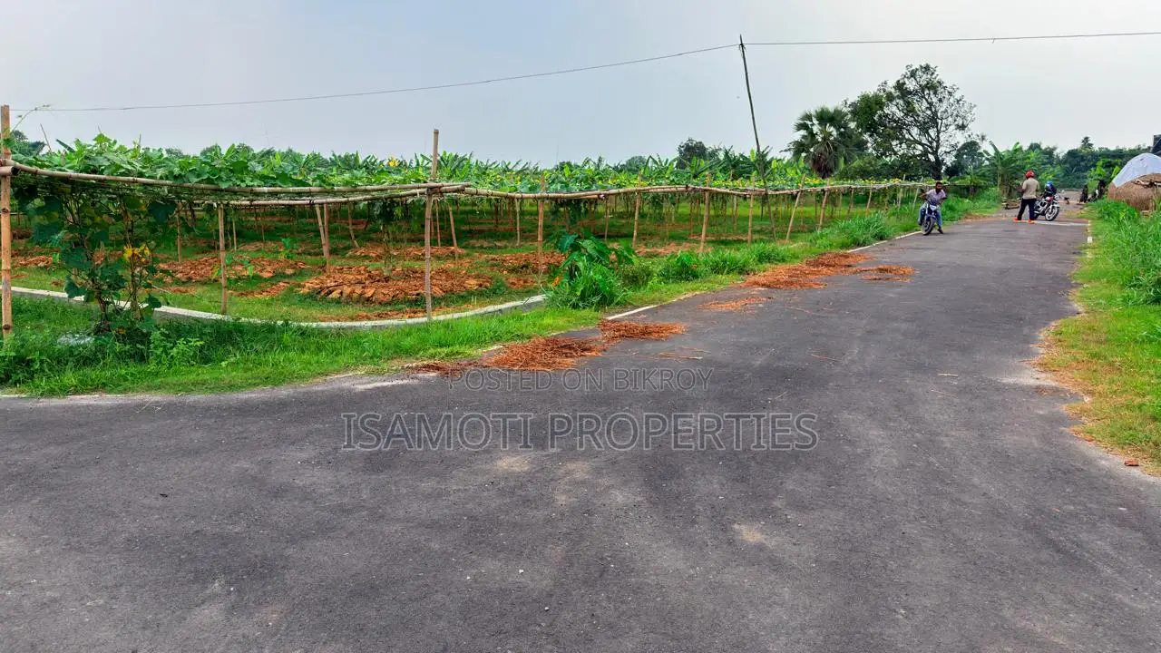পূর্বাচল সেক্টর ৫ কর্নার ৩ কাঠা প্লট বিক্রয়