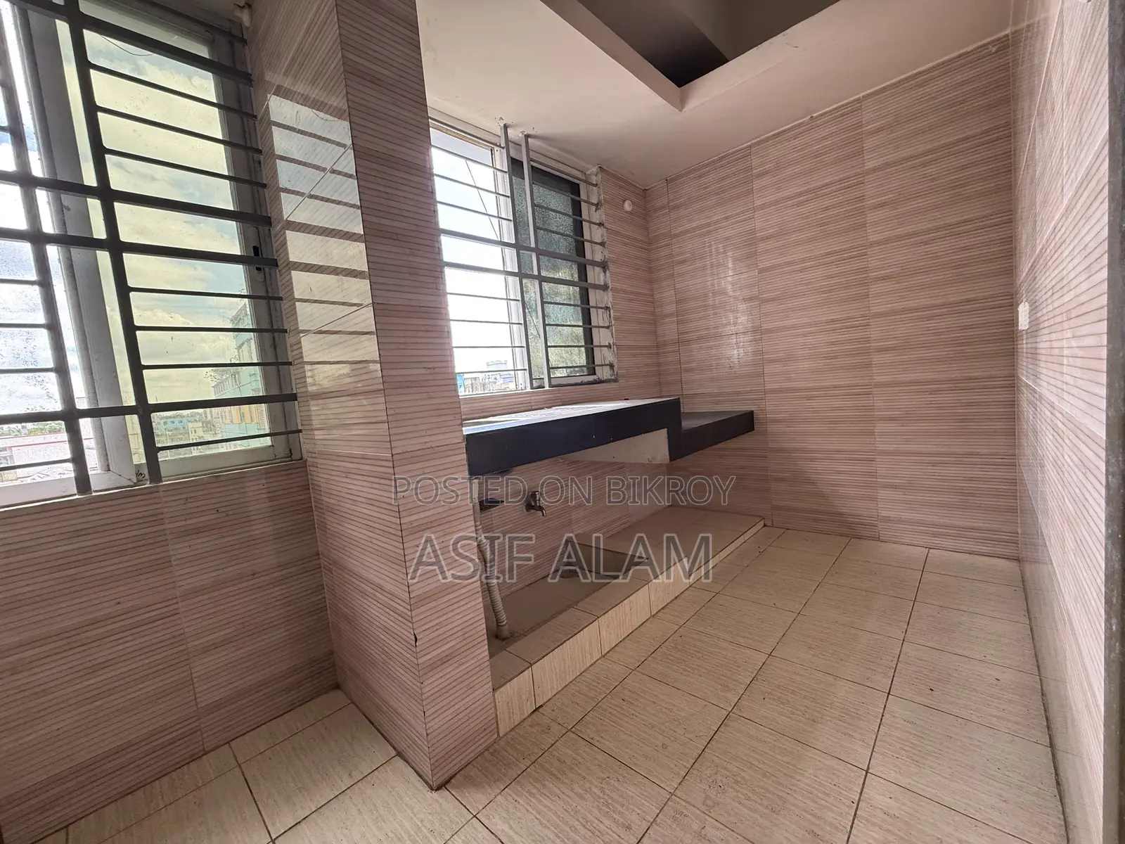 3-bedroom Apartment in Anatolia, Agrabad for rent