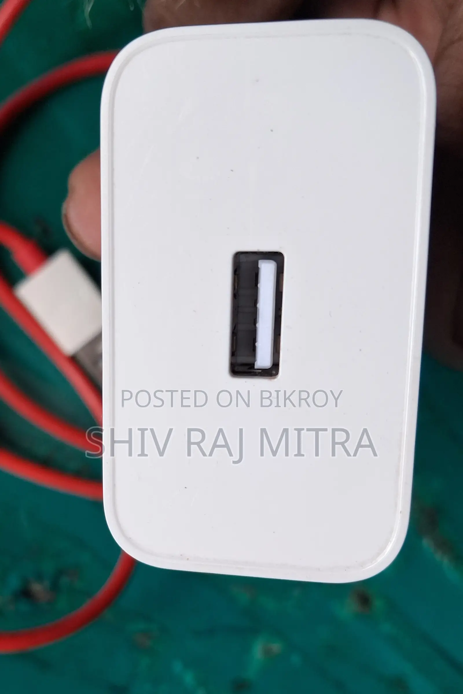 ওয়ানপ্লাস চার্জার ১০০ ওয়াট