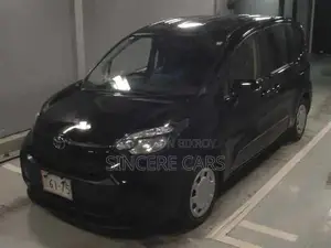 Toyota Sienta 2023 Black