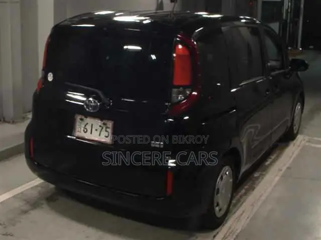 Toyota Sienta 2023 Black