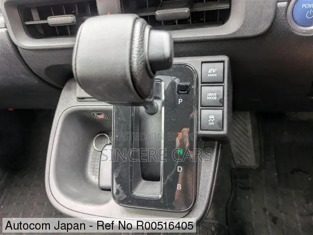 Toyota Sienta 2023 Black
