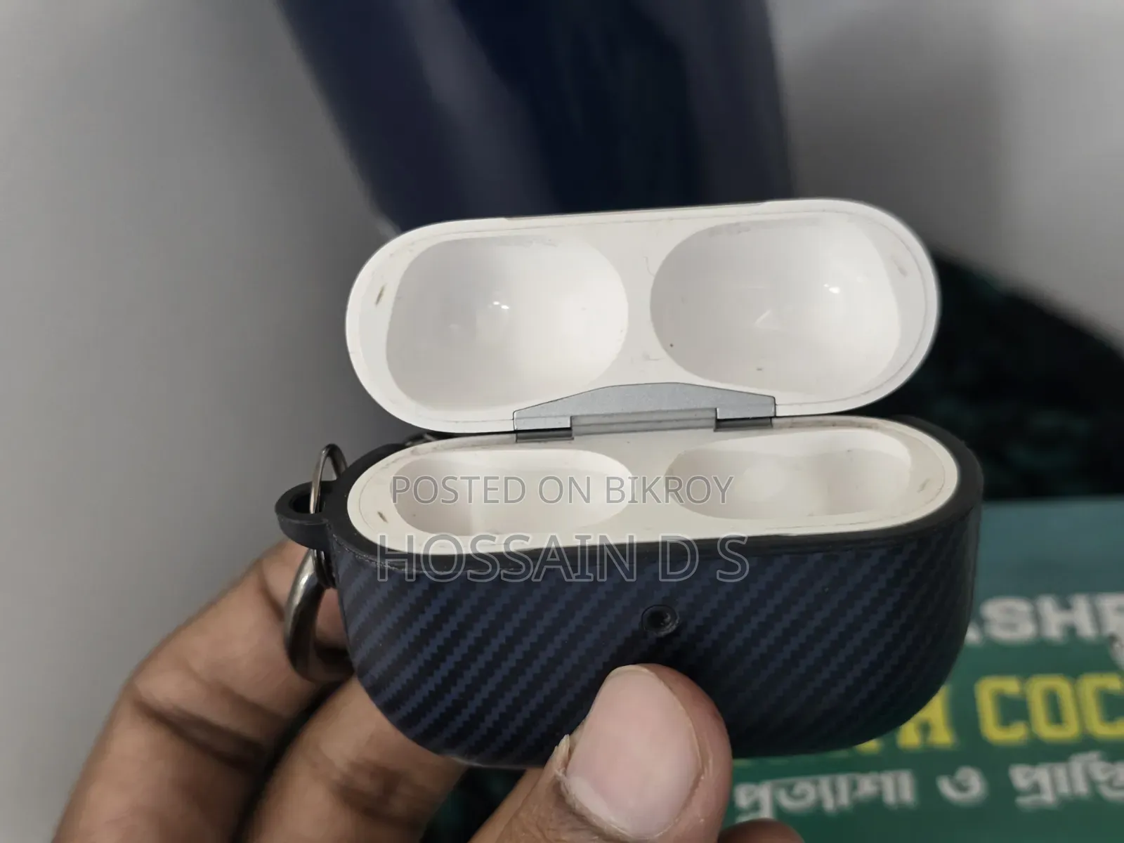 Original Apple Airpods Pro 2 (Type-c)- Only Case & Right Bud
