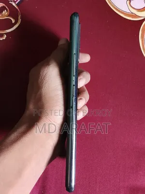 Vivo Y73 64 GB