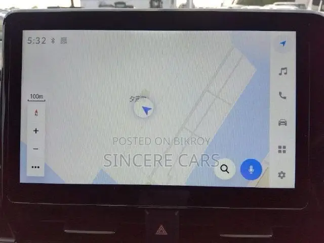 টয়োটা নোয়া ২০২২ কালো
