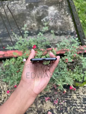 Apple iPhone 7 32 GB Black