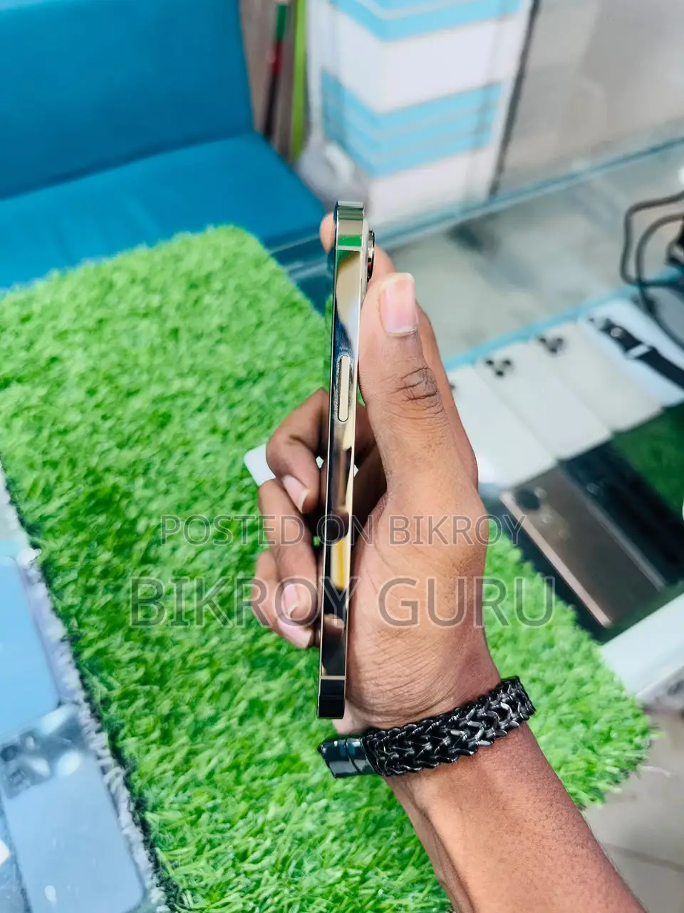 অ্যাপল আইফোন ১৩ প্রো ১২৮ জিবি গোল্ড