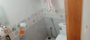 বসুন্ধরায় বি প্রপার্টিতে ২ বেডরুমের ফার্নিশড অ্যাপার্টমেন্ট ভাড়ার জন্য