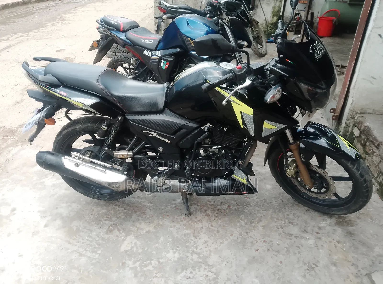 TVS Apache RTR 160 2V 2024 Black