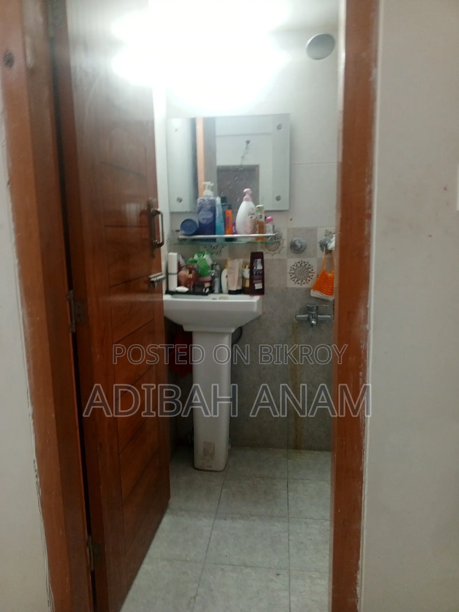 বসুন্ধরায় বি প্রপার্টিতে ২ বেডরুমের ফার্নিশড অ্যাপার্টমেন্ট ভাড়ার জন্য