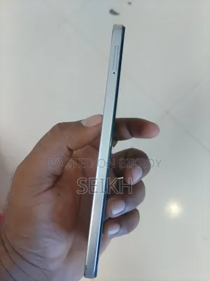 Infinix Hot 60i 128 GB White