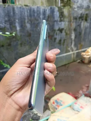 New Oppo Reno 256 GB Gold