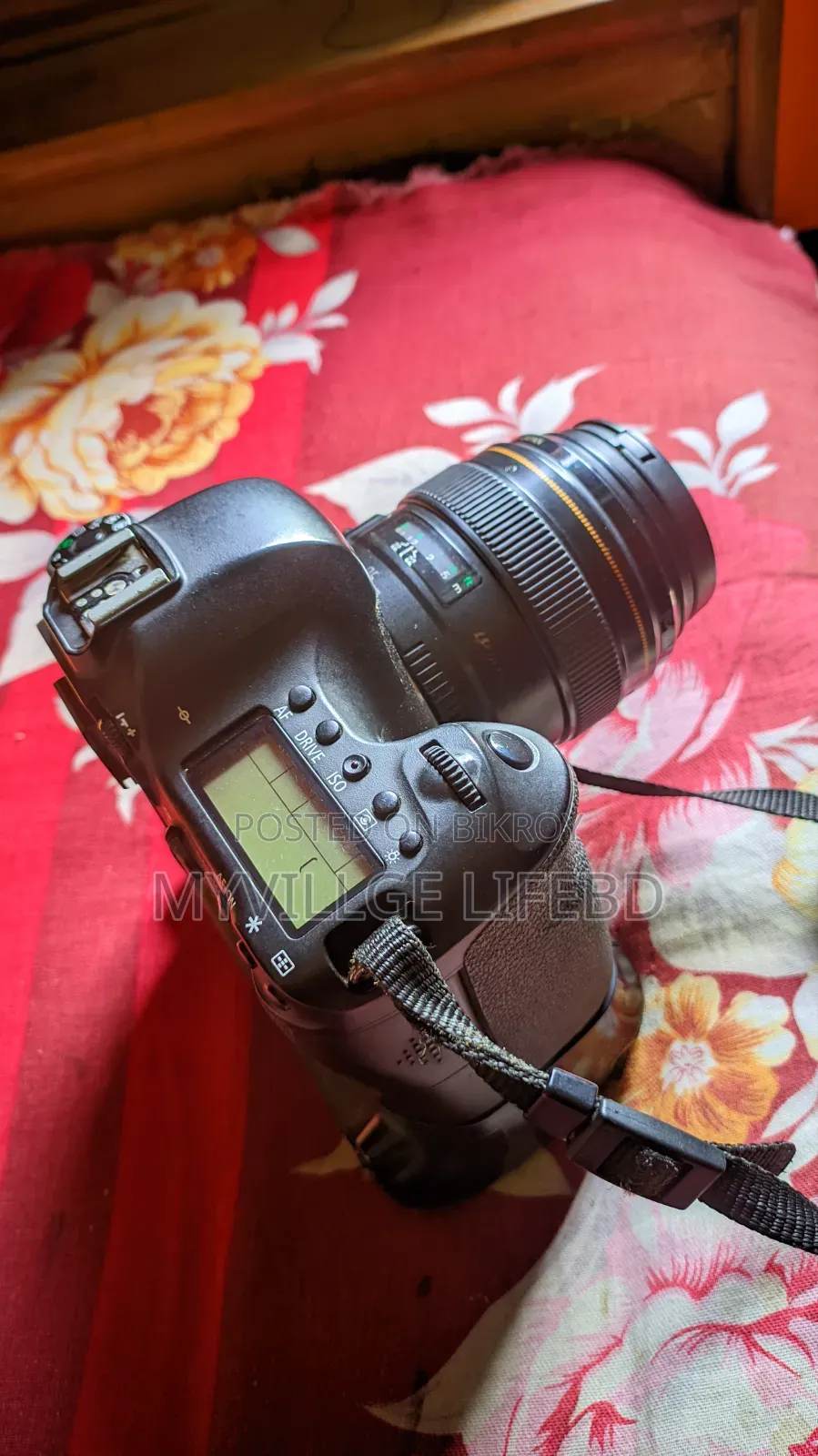 ক্যানন ৬ডি ৮৫মিমি ক্যানন লেন্স