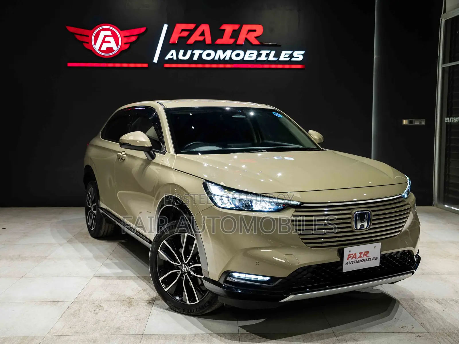 Honda Vezel 2022 Beige