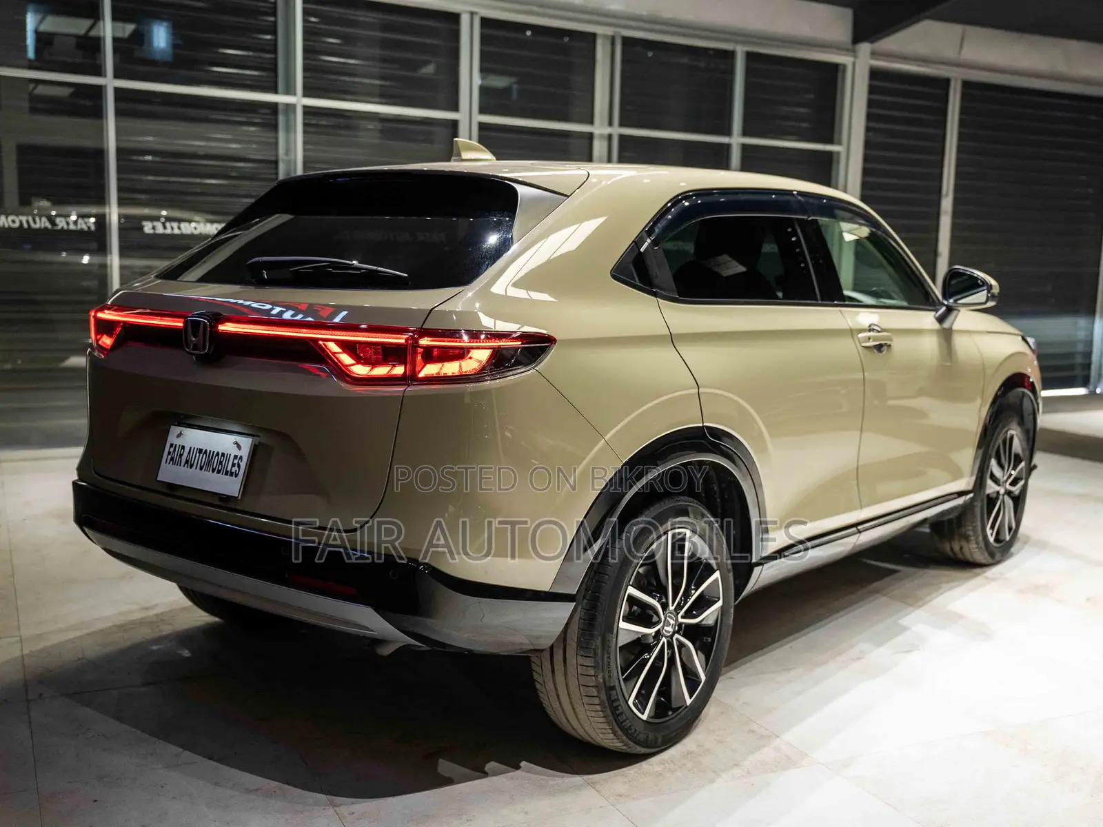Honda Vezel 2022 Beige