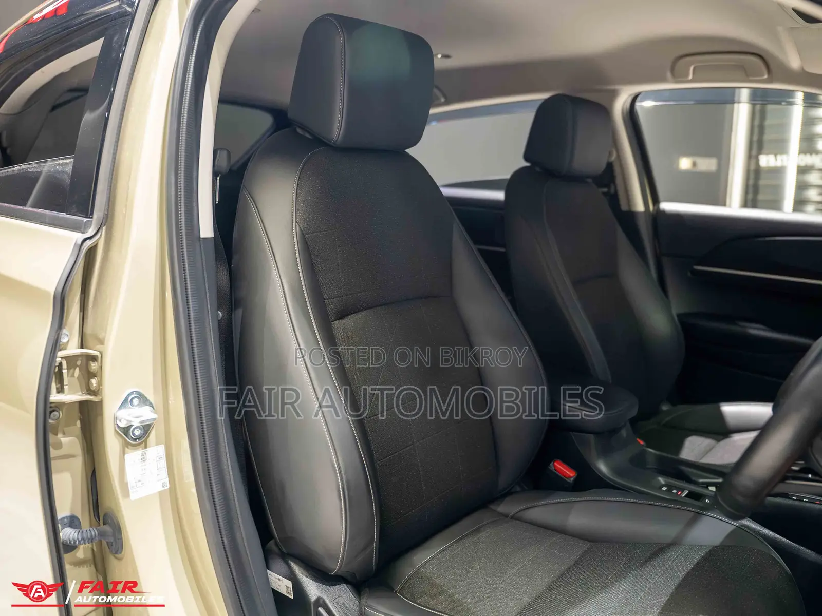 Honda Vezel 2022 Beige