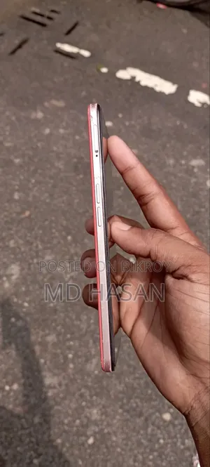 ওপ্পো এফ১৭ ১২৮ জিবি