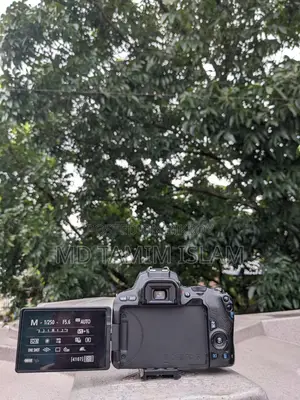 ক্যানন ২০০ডি