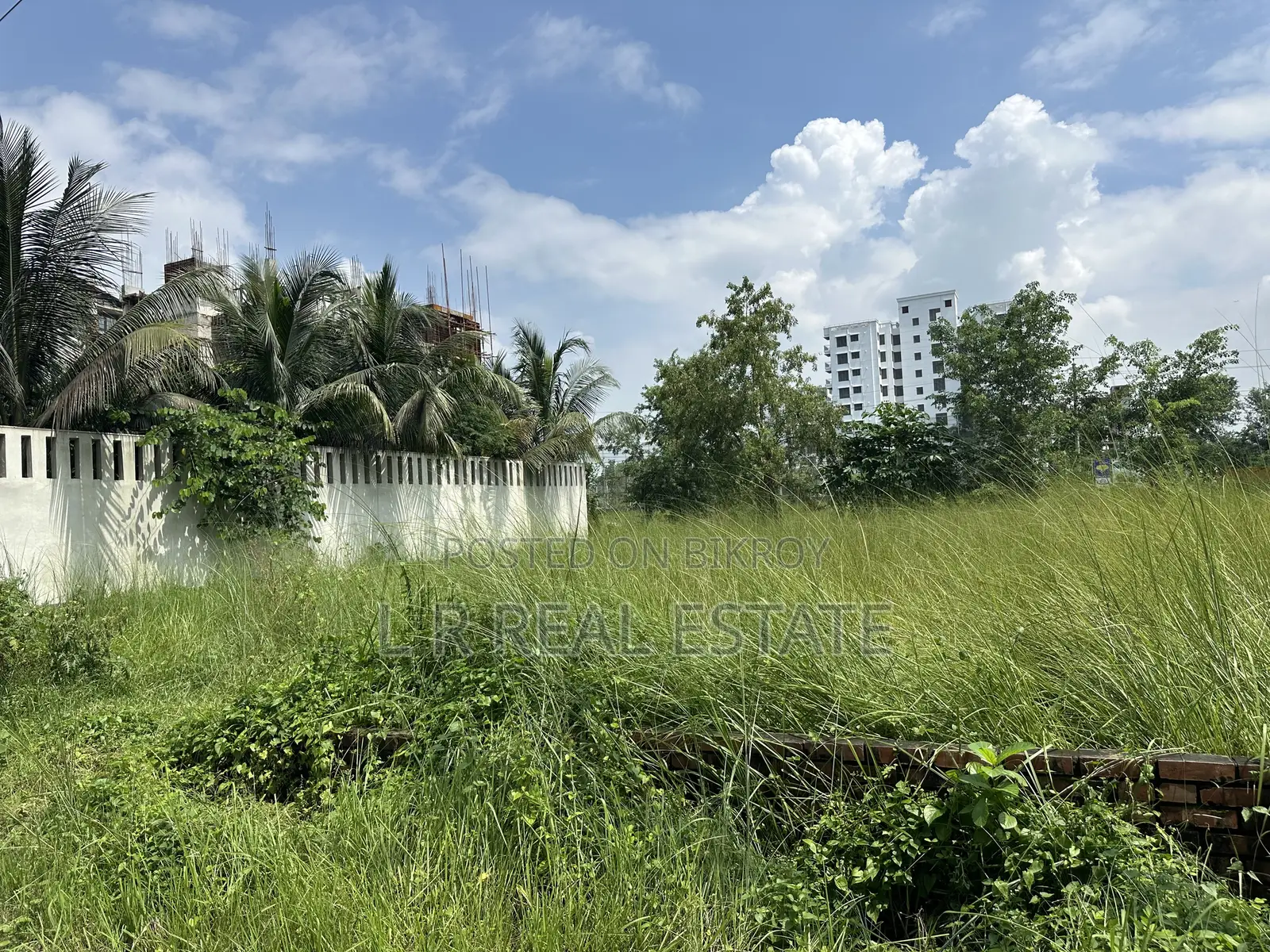 Block-M, 7.5 Katha, South-facing Plot for Sale, Bashundhara R/A