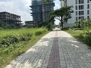 Block-M, 7.5 Katha, South-facing Plot for Sale, Bashundhara R/A