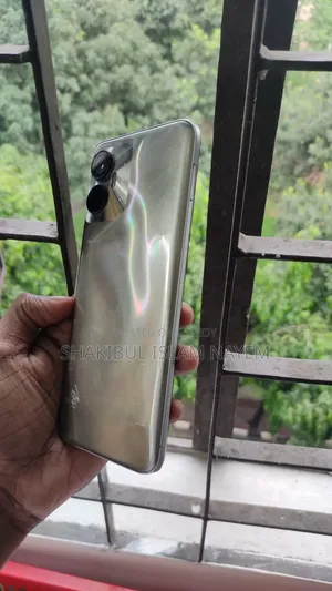 Itel Vision 5 64 GB Silver