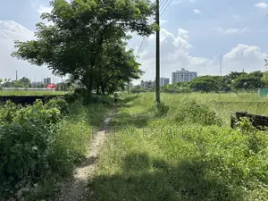 এন-ব্লক, ৩ কাঠা, দক্ষিণমুখী, ৩৭০০-সিরিয়াল, জরুরি বিক্রয়, বসুন্ধরা আর/এ