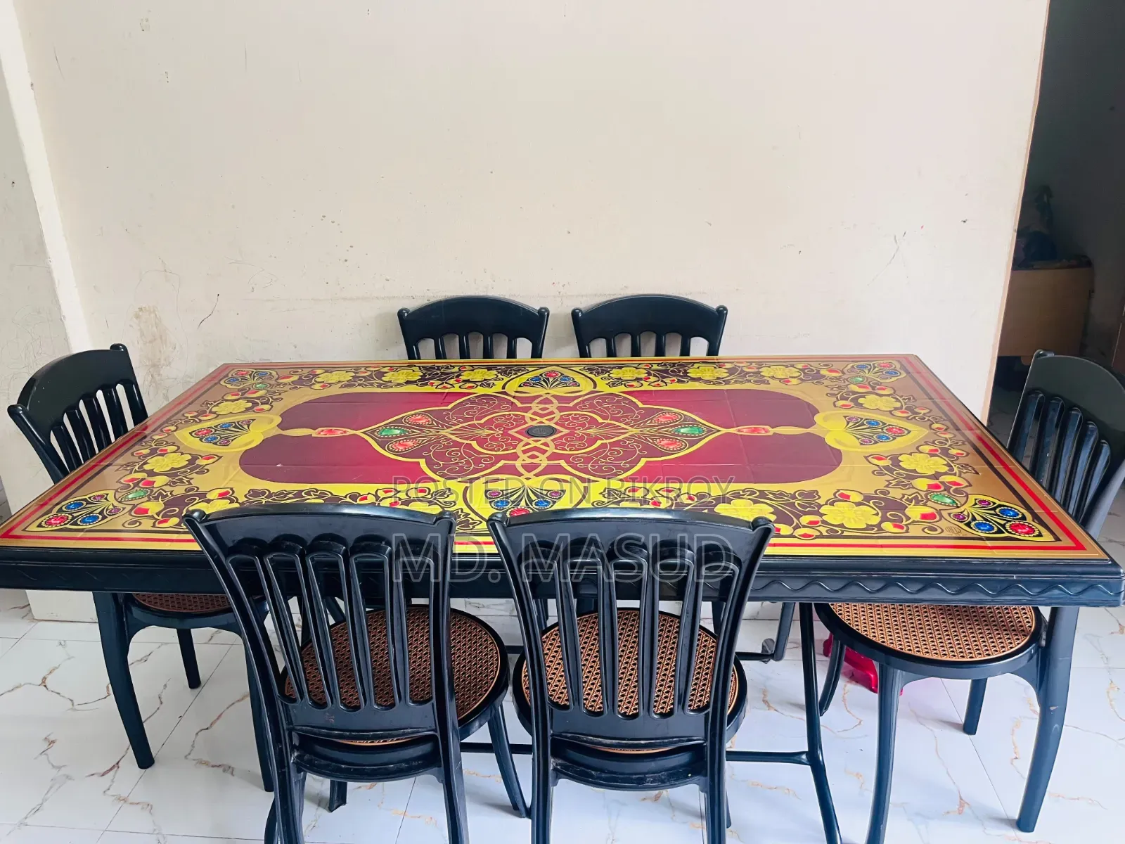 Dining table set with chairs