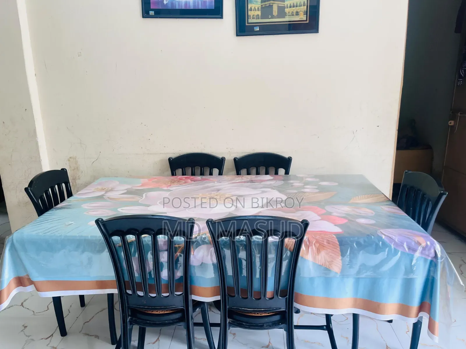 Dining table set with chairs