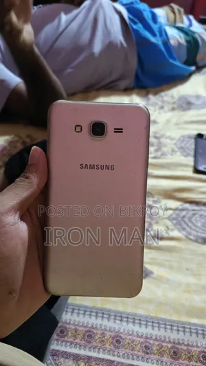 Samsung Galaxy J7 NXT 16 GB Gold