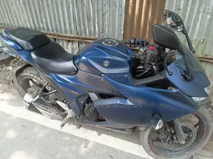 সুজুকি জিক্সার এফআই এবিএস ২০২৩ ব্লু