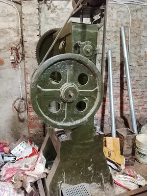 পাওয়ার প্রেস মেশিন