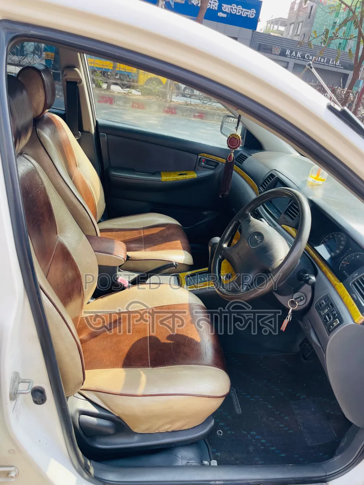 Toyota Corolla 2004 White