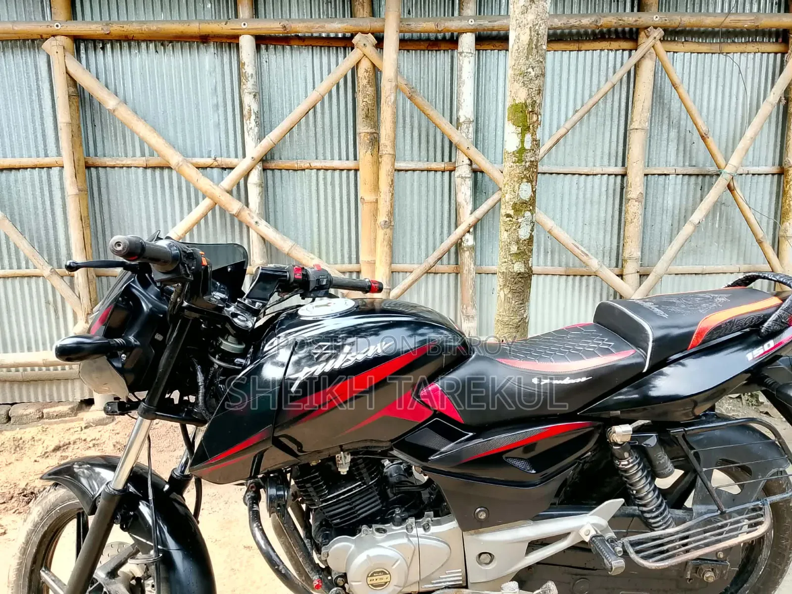 বাজাজ পালসার ১৫০ ২০১৬ কালো
