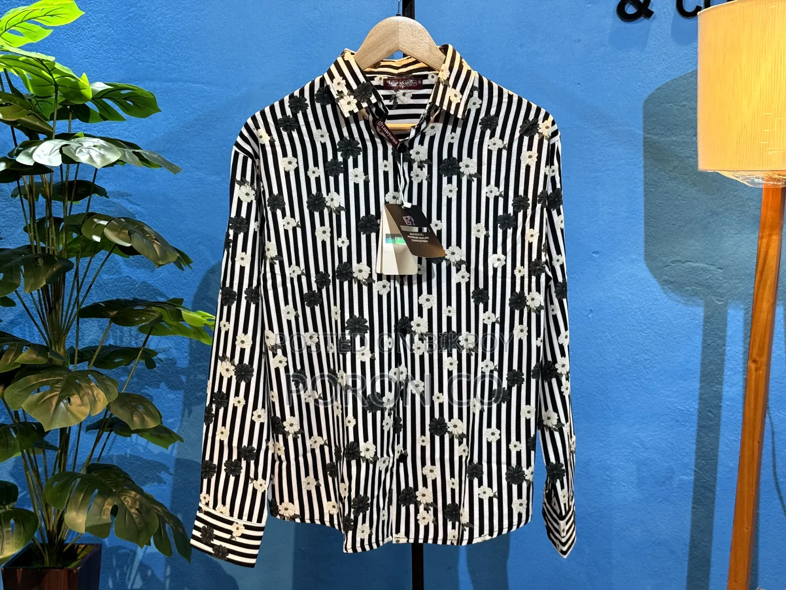 ভালো শার্ট খুঁজছেন? তাহলে খোঁজা এখানেই শেষ।