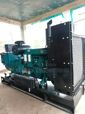 Lambert 300 Kva / 250 Kw Open-Type Diesel Generator Typical
