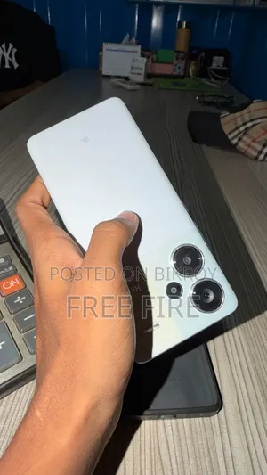 Xiaomi Redmi Note 13 Pro+ 256 GB Purple