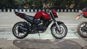 Yamaha FZ 2011 Red
